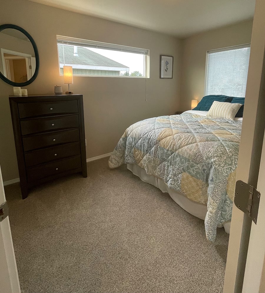 Queen Bed, dresser, closet & hangers