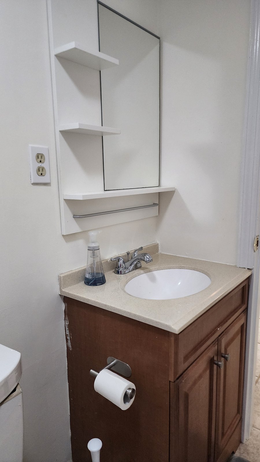 Furnished Finder property 744018_1 photo 9