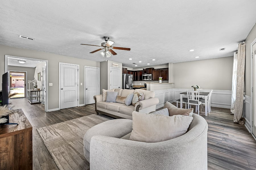 Furnished Finder property 744029_1 photo 3