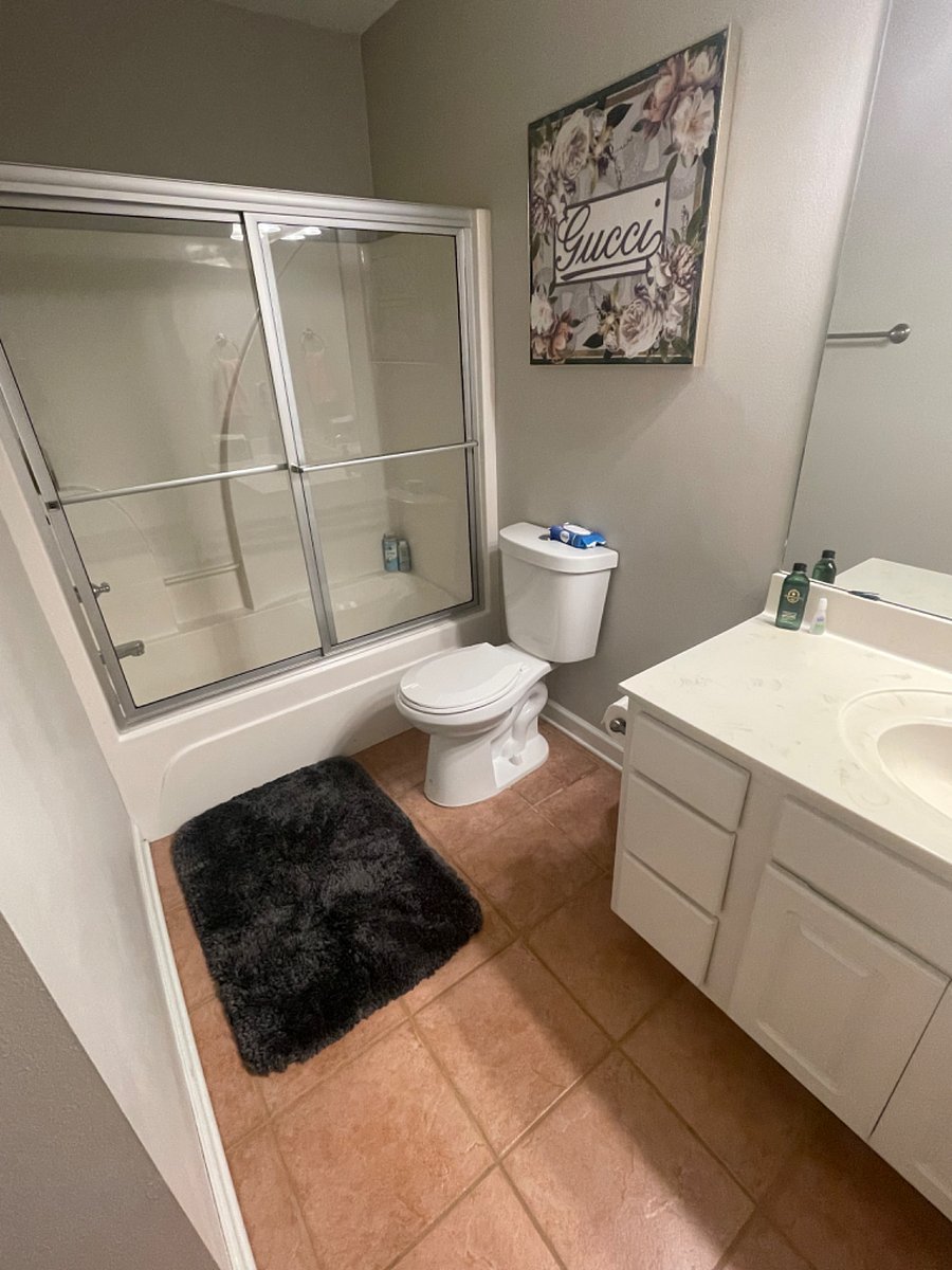 Upstairs bathroom