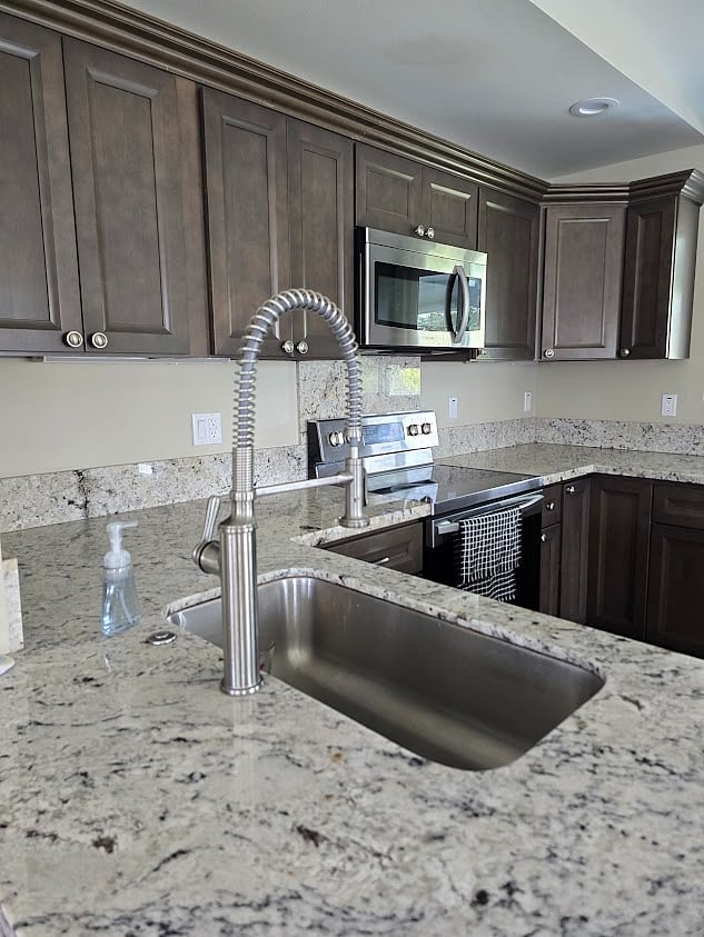 Furnished Finder property 744182_1 photo 12
