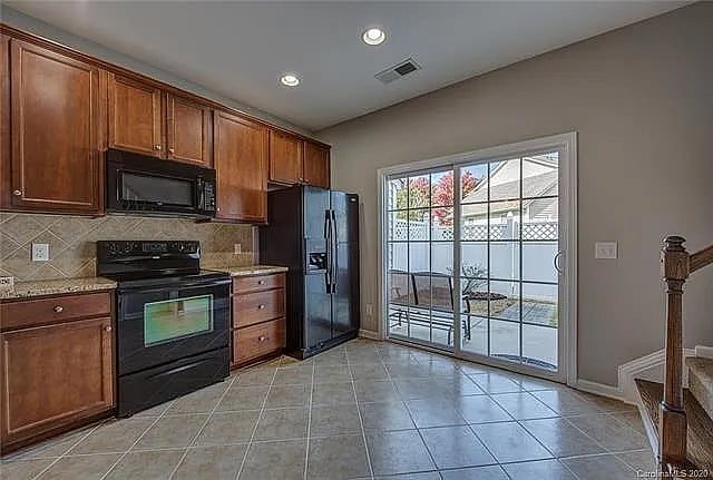 Furnished Finder property 744188_1 photo 4