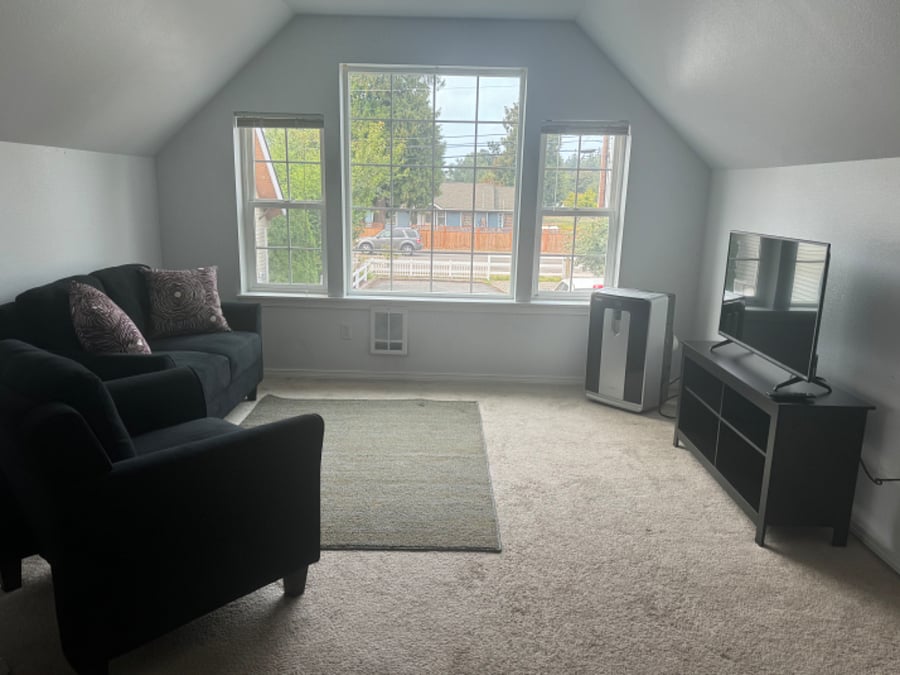 Furnished Finder property 744230_1 photo 3
