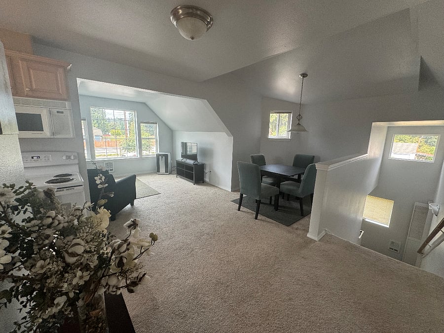 Furnished Finder property 744230_1 photo 4
