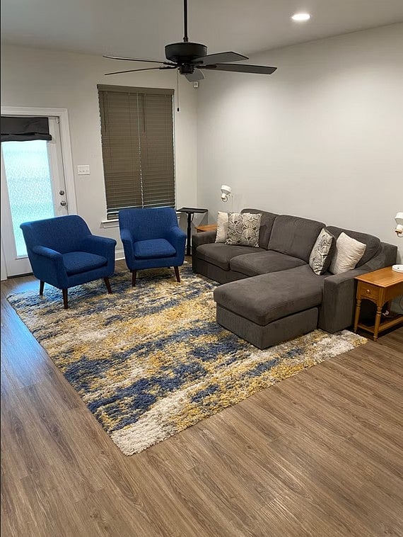 Furnished Finder property 744285_1 photo 1