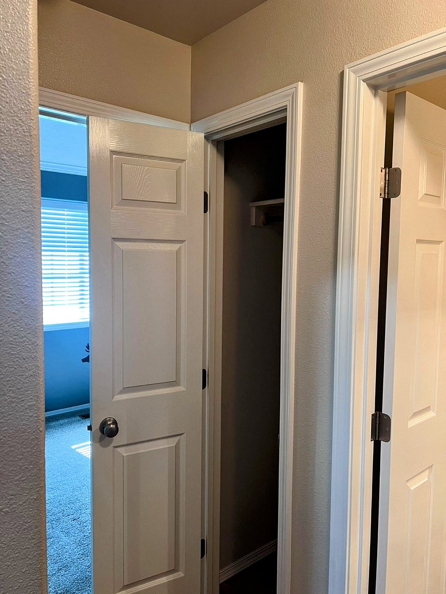 Coat closet