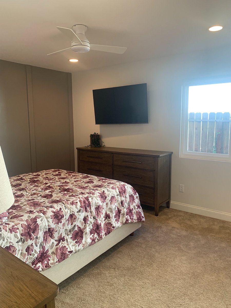 Bedroom #1