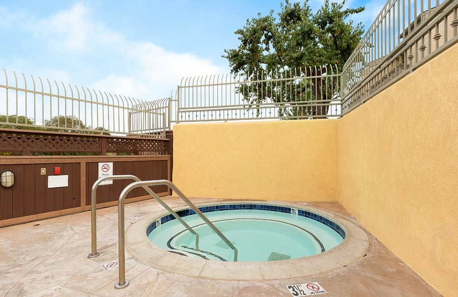 Furnished Finder property 744359_1 photo 25