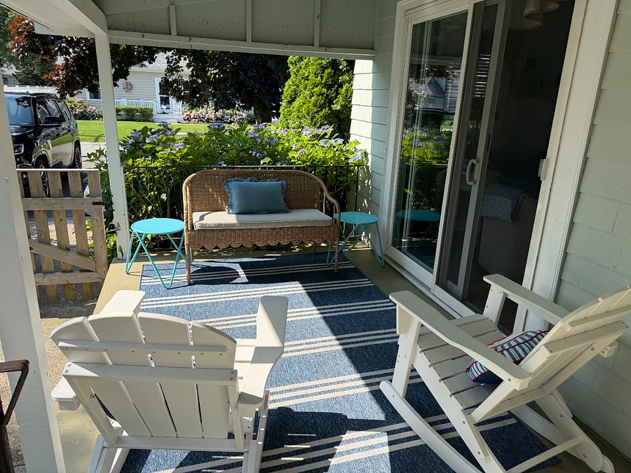 Side covered porch