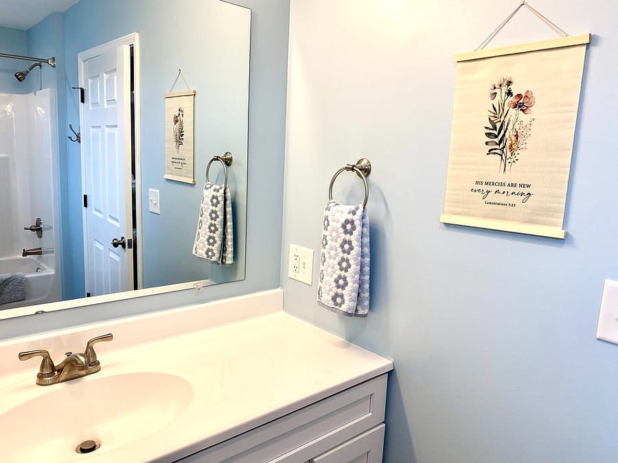 2 full bathrooms with shower/tubs upstairs.