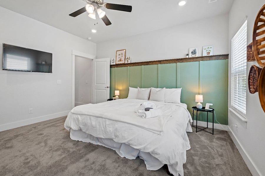Furnished Finder property 744517_1 photo 36