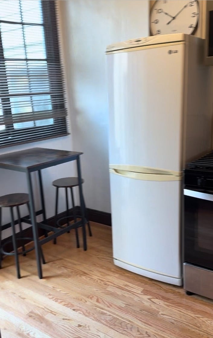 Furnished Finder property 744700_1 photo 3