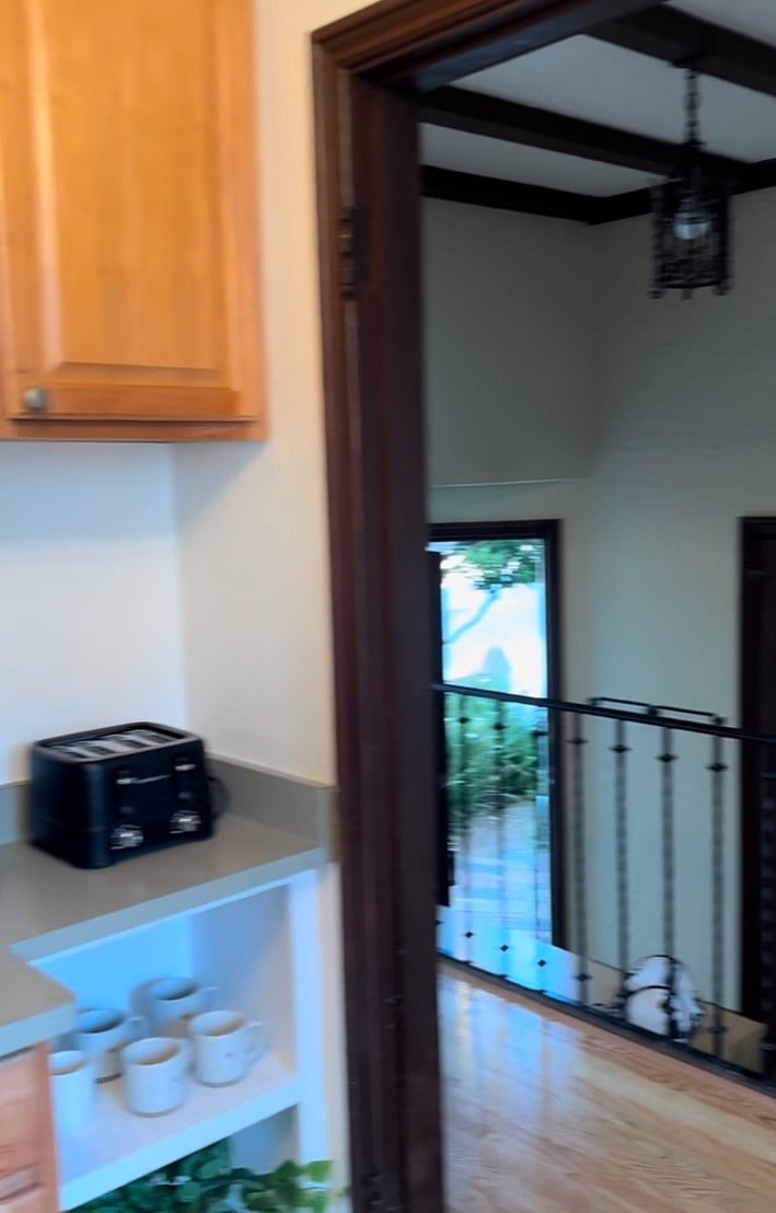 Furnished Finder property 744700_1 photo 7