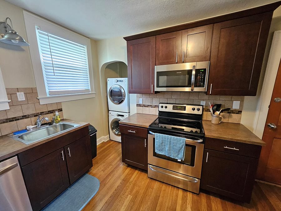 Furnished Finder property 744712_1 photo 14