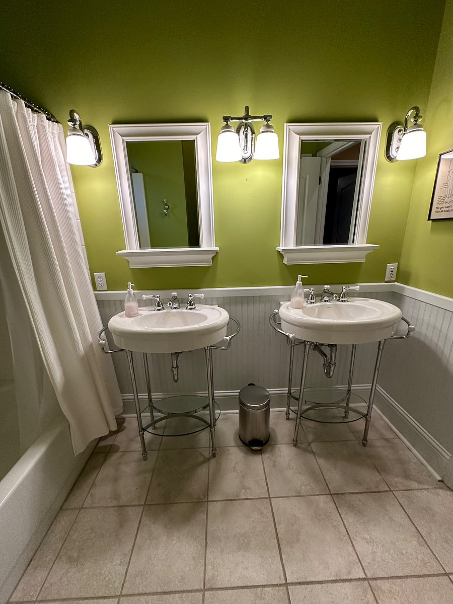 Furnished Finder property 744741_1 photo 11