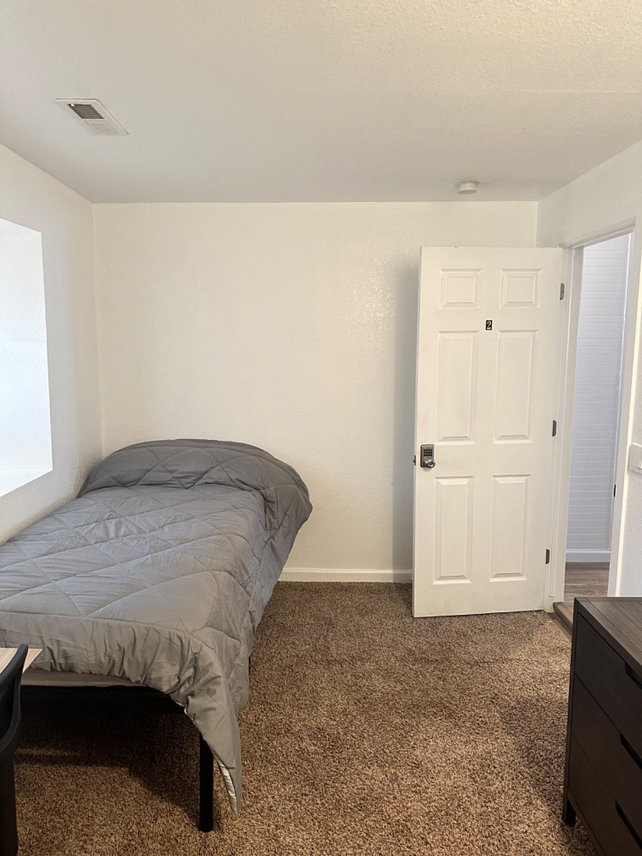 Furnished Finder property 744898_1 photo 6