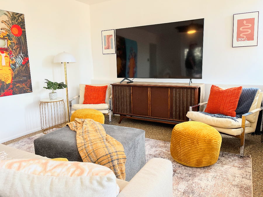 Tv room