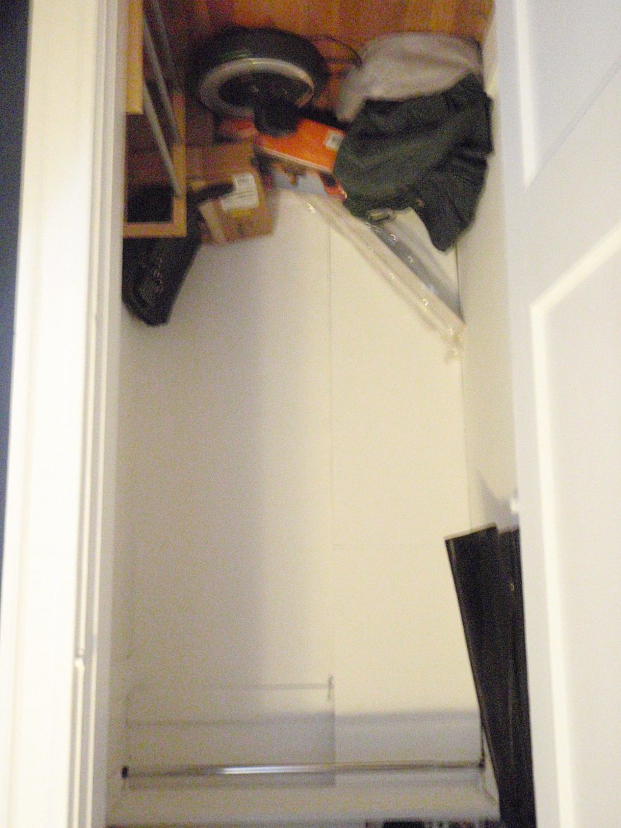 Closet

