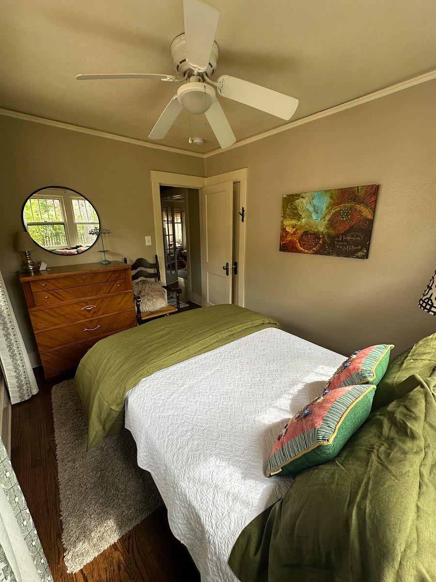 Furnished Finder property 745010_1 photo 17