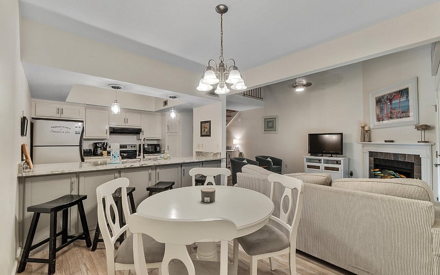 Furnished Finder property 745028_1 photo 3