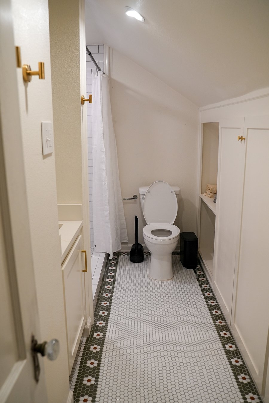 Furnished Finder property 745057_1 photo 9