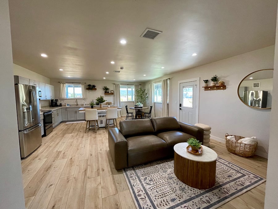 Furnished Finder property 745071_1 photo 16