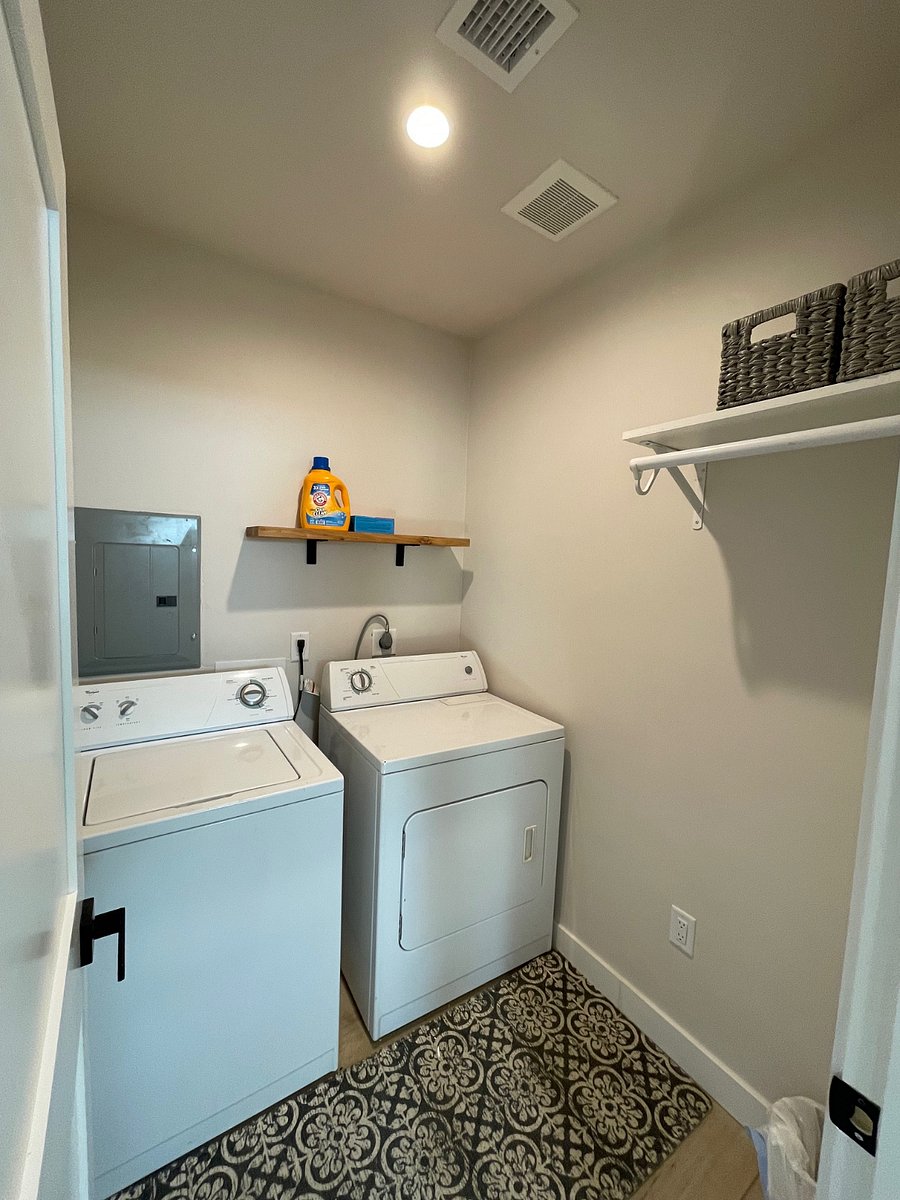 Furnished Finder property 745071_1 photo 9