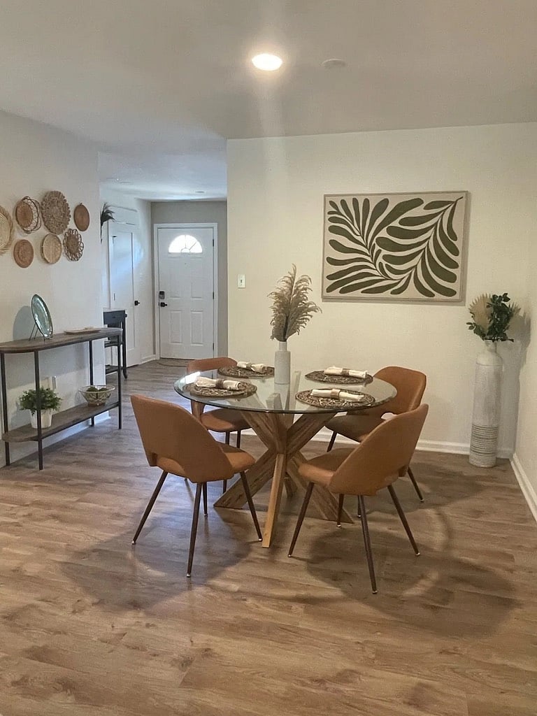 Furnished Finder property 745279_1 photo 9