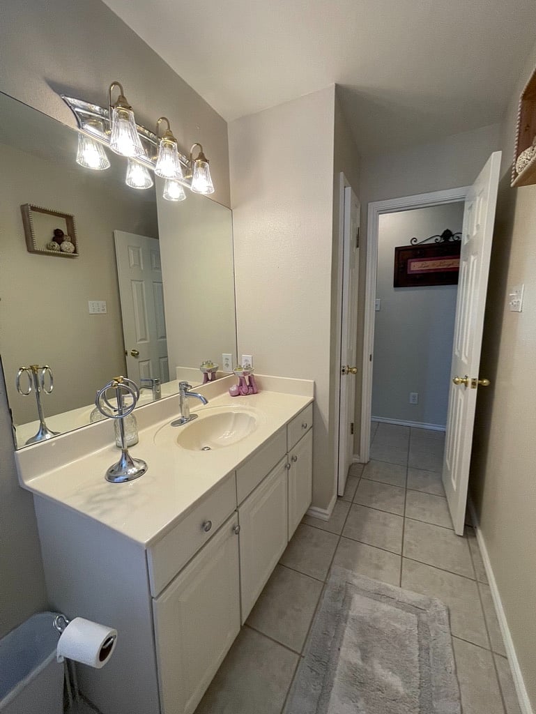 Furnished Finder property 745366_2 photo 30
