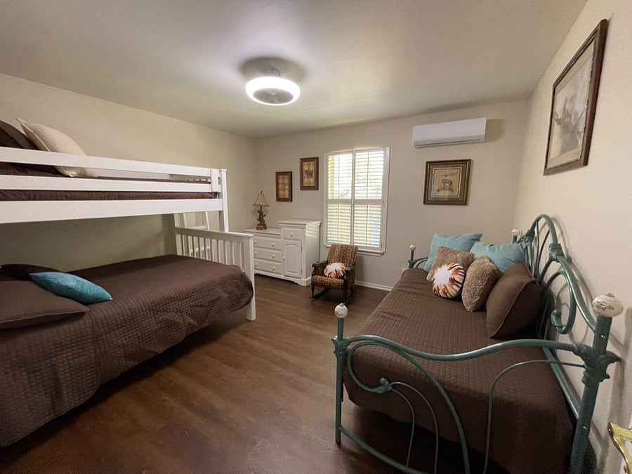 Furnished Finder property 745366_2 photo 31