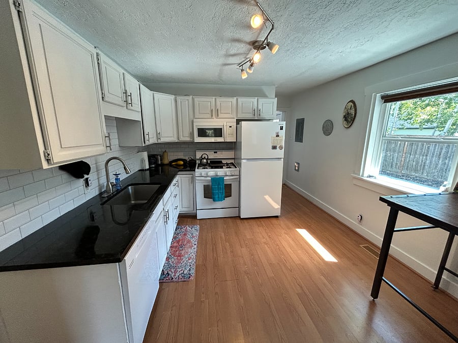 Furnished Finder property 745393_1 photo 9