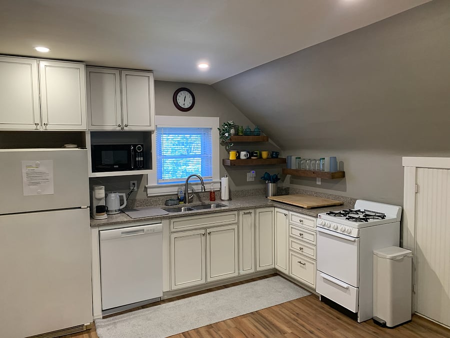 Furnished Finder property 745446_2 photo 17