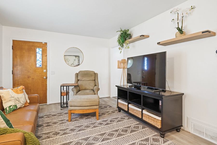 Furnished Finder property 745546_1 photo 4