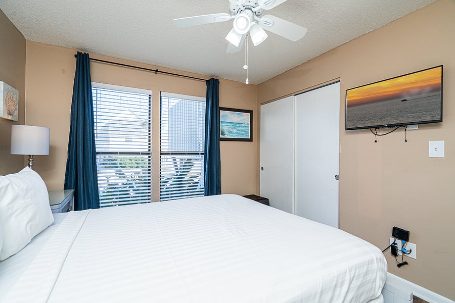 Bedroom 2 with Queen bed, and TV