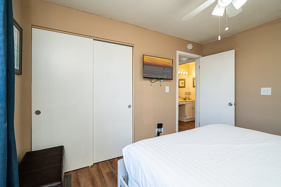 Bedroom 2 with Queen bed, and TV