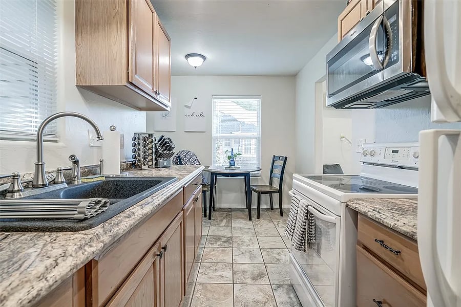 Furnished Finder property 745685_1 photo 5