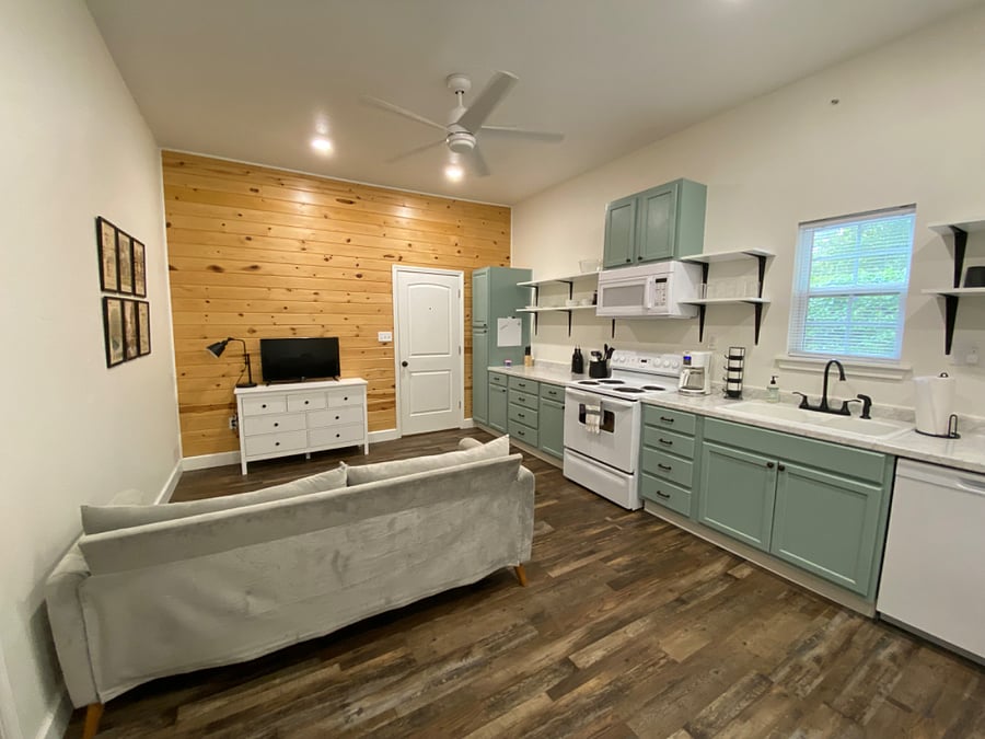 Furnished Finder property 745721_1 photo 3