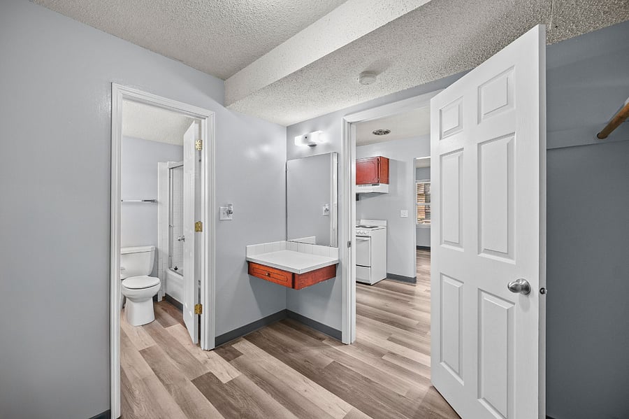 Furnished Finder property 745723_11 photo 3
