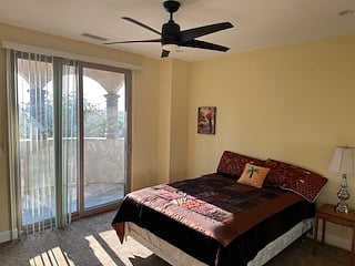 Smaller upstairs bedroom 