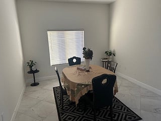 Furnished Finder property 745762_1 photo 13