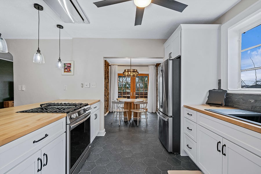 Furnished Finder property 745778_1 photo 21