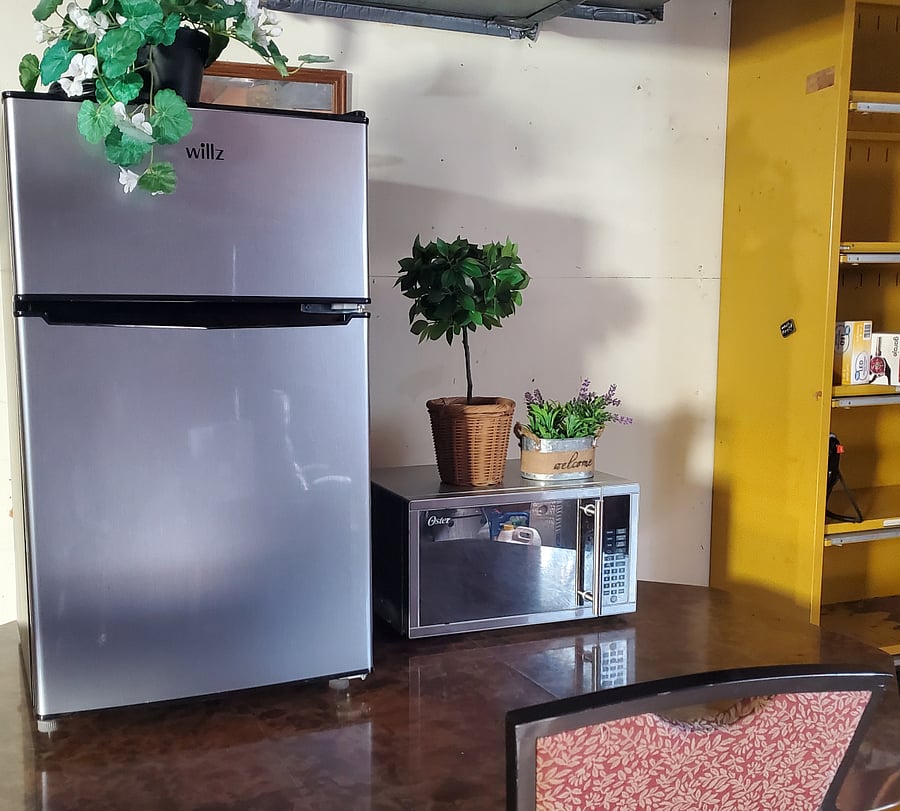 Mini Fridge, Extra Storage, EASY ACCESS Laundry