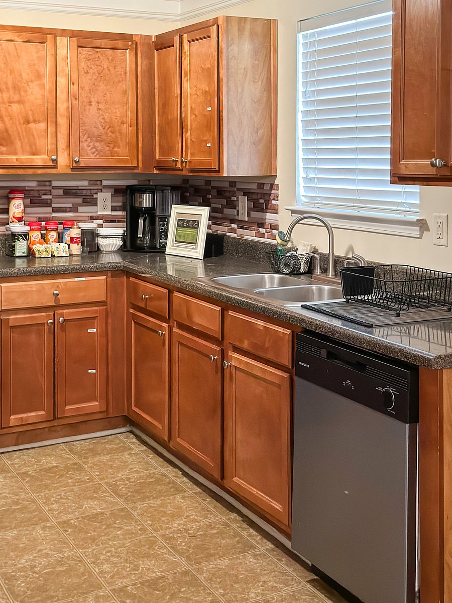 Furnished Finder property 745901_1 photo 9