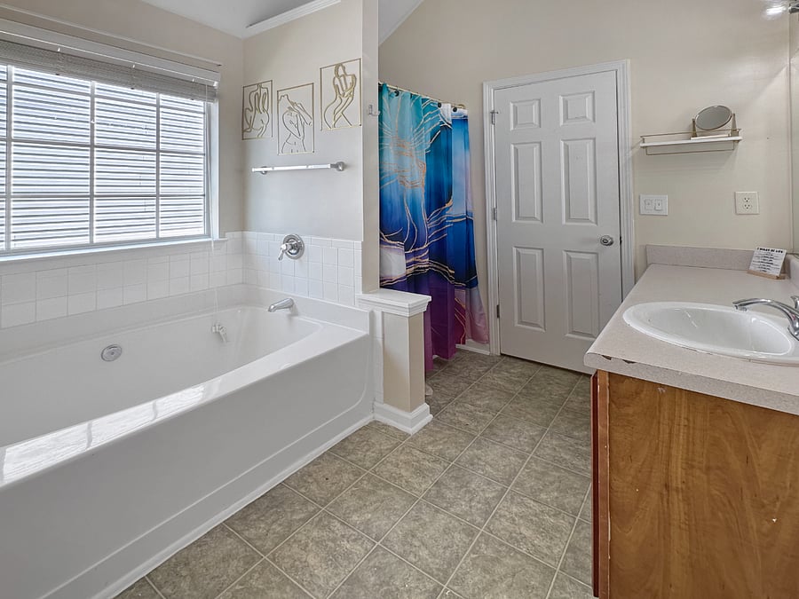 Furnished Finder property 745901_1 photo 17