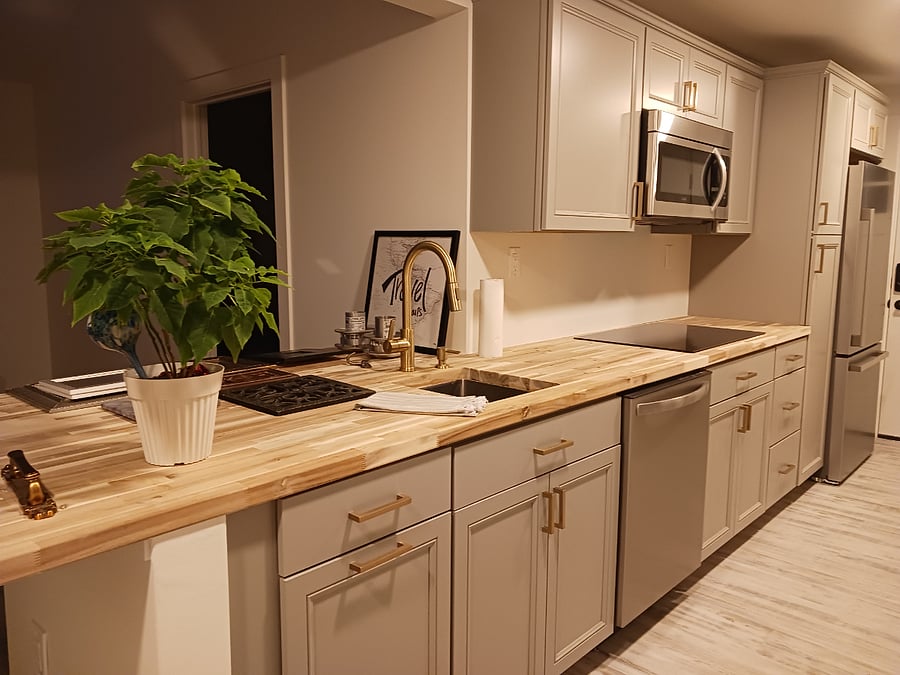 Plenty of storage. Pots and pans, glassware dishes Etc. All inclusive! Also, there is a induction cooktop, and a convection oven microwave combo.