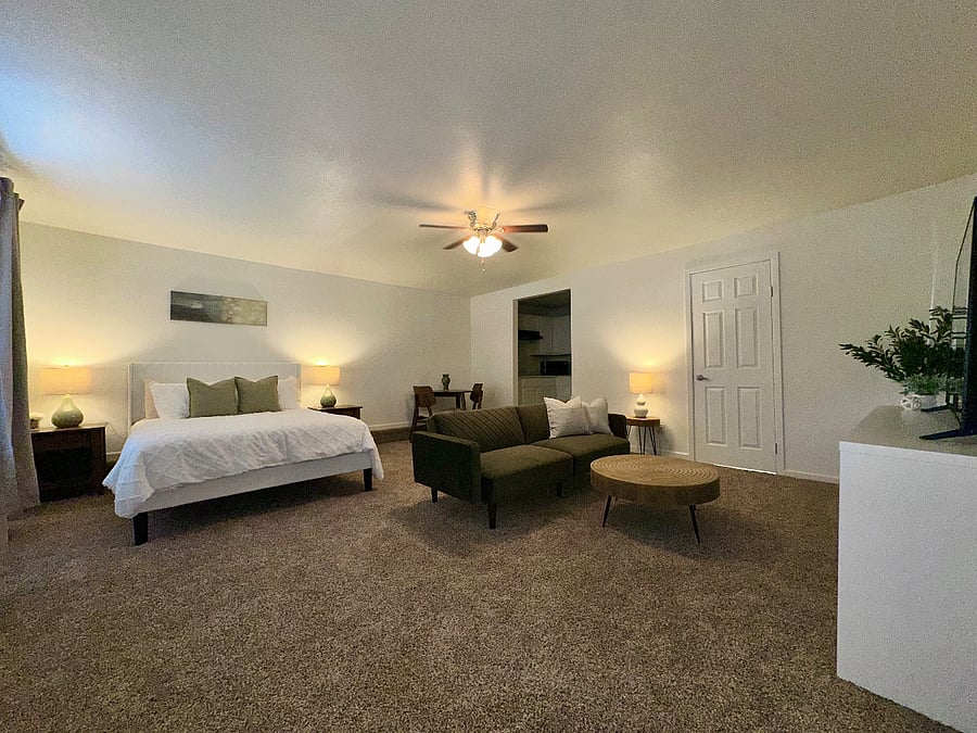 Furnished Finder property 745942_1 photo 2