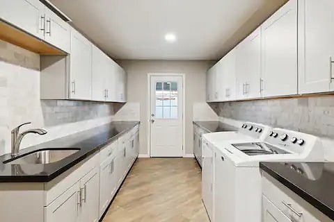 Furnished Finder property 745977_1 photo 24