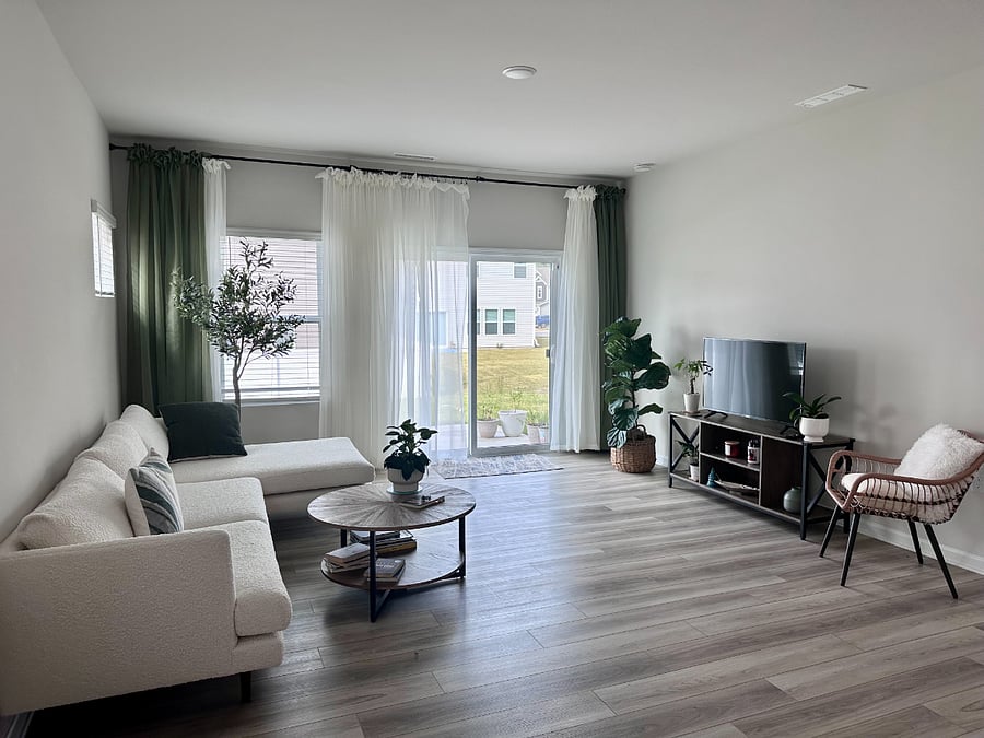 Furnished Finder property 746007_1 photo 12