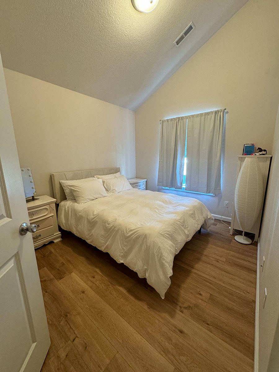 Furnished Finder property 746049_1 photo 8