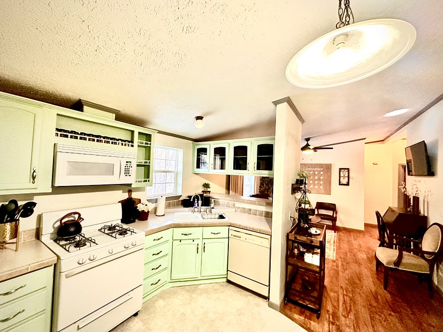 Furnished Finder property 746196_1 photo 1